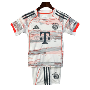 Conjunto Niño Bayer Munich 2025/26